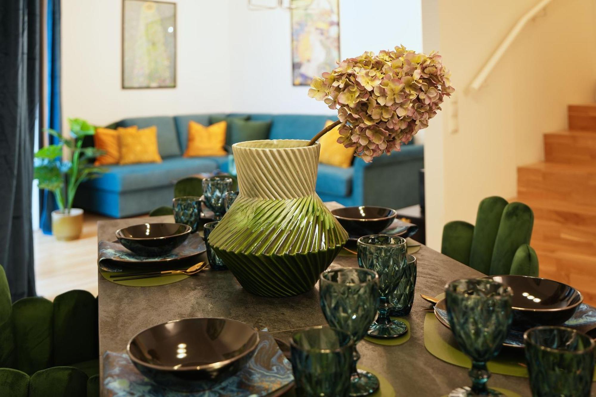 Modern Design Meets Green Comfort - Stay In Style At Carl'S Design Residences L Parking & Great Connection To City Center Виена Екстериор снимка