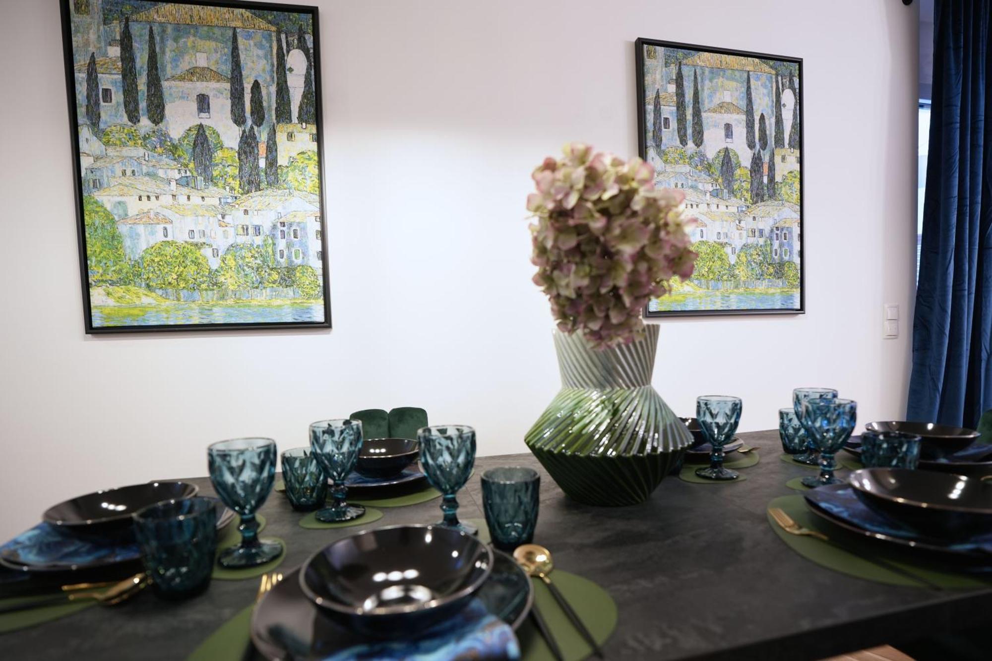 Modern Design Meets Green Comfort - Stay In Style At Carl'S Design Residences L Parking & Great Connection To City Center Виена Екстериор снимка